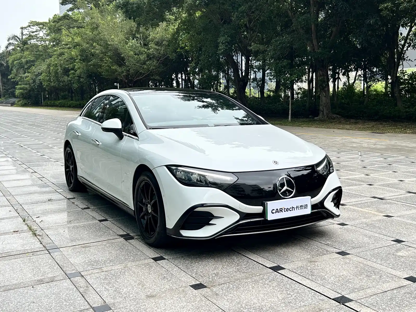 Фото 4 - Mercedes-Benz EQE