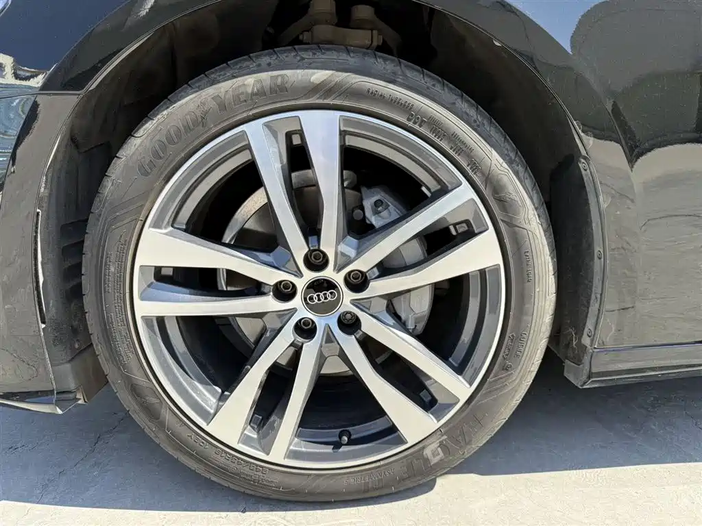 Audi A6L 2023 40 TFSI Luxury Dynamic фото 9