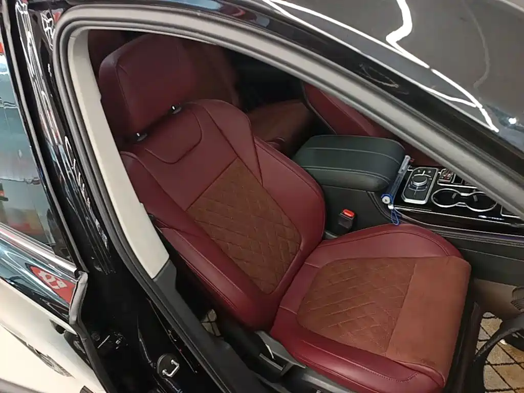 Hongqi HS7 2023 2022 2.0T DCT 2WD ZhiLian QiXiang Edition 7-seater
