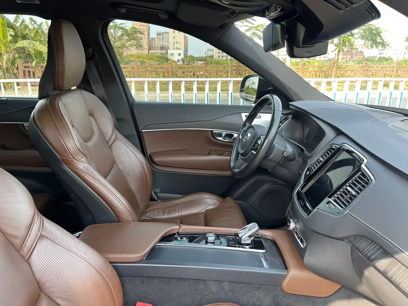 Volvo XC90 Plug-in Hybrid 2022 2022 Facelift E-Drive Hybrid T8 Intelligent Premium Luxury 7-Seater