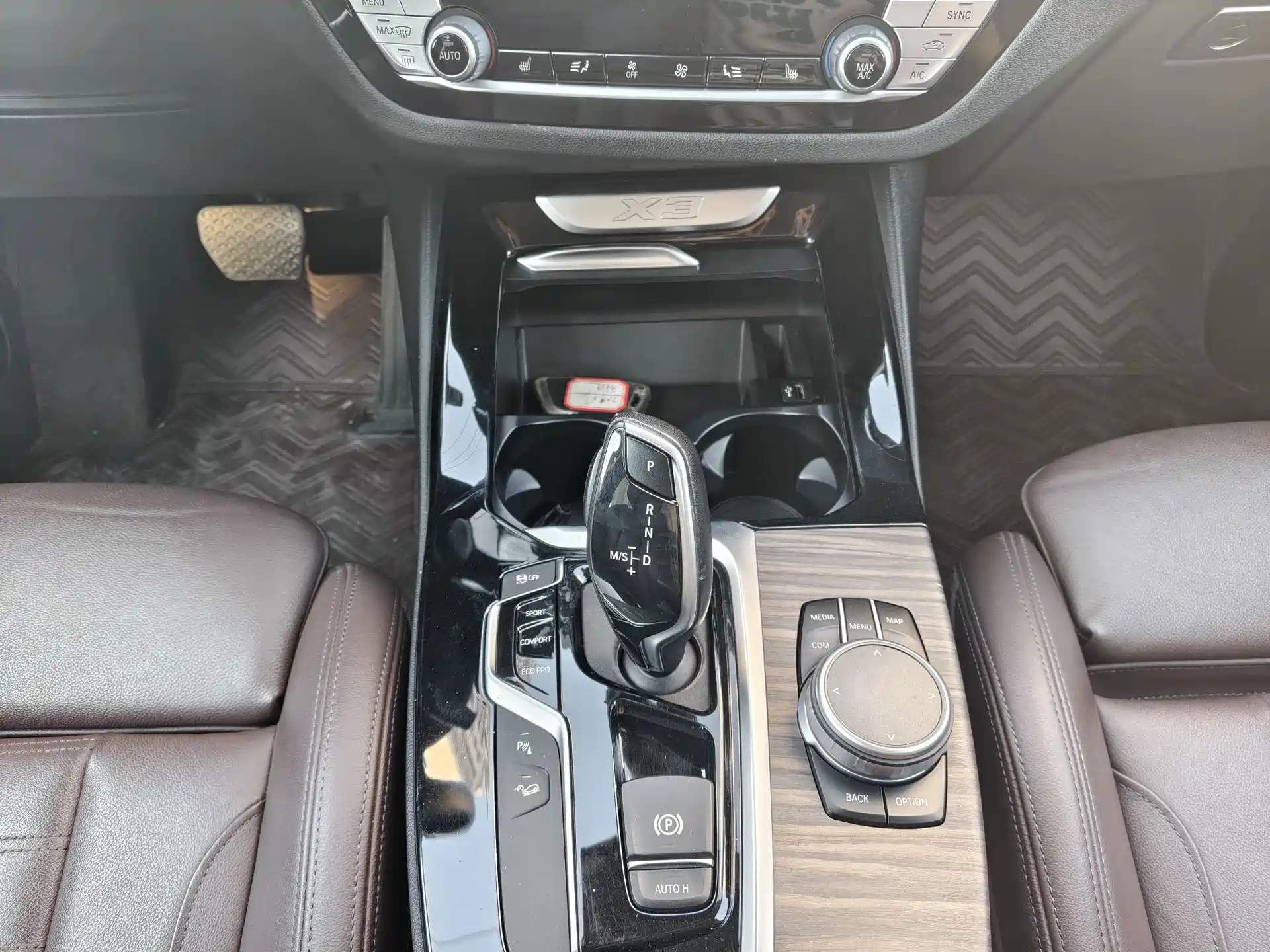Фото 18 - BMW X3