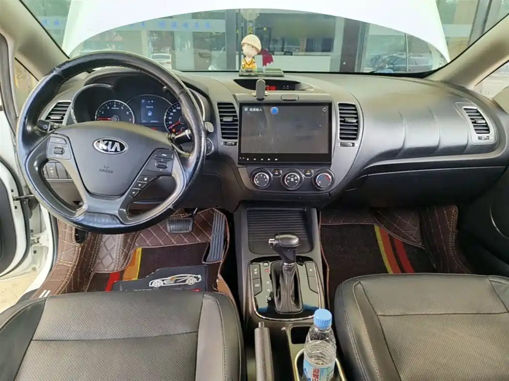 Kia K3 2016 1.6L Automatic GLS фото 10