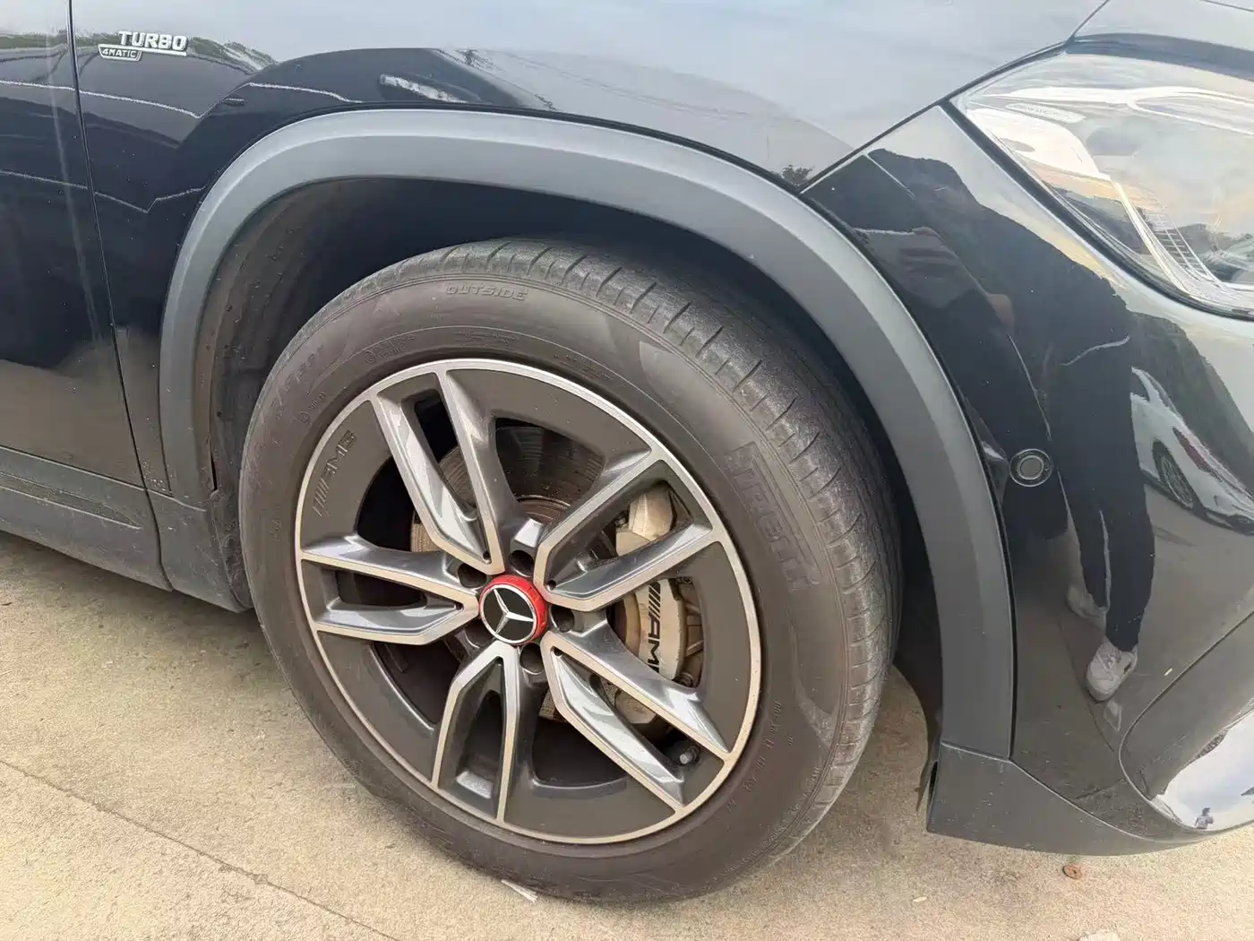 Mercedes-Benz GLA AMG 2022 AMG GLA 35 4MATIC фото 4