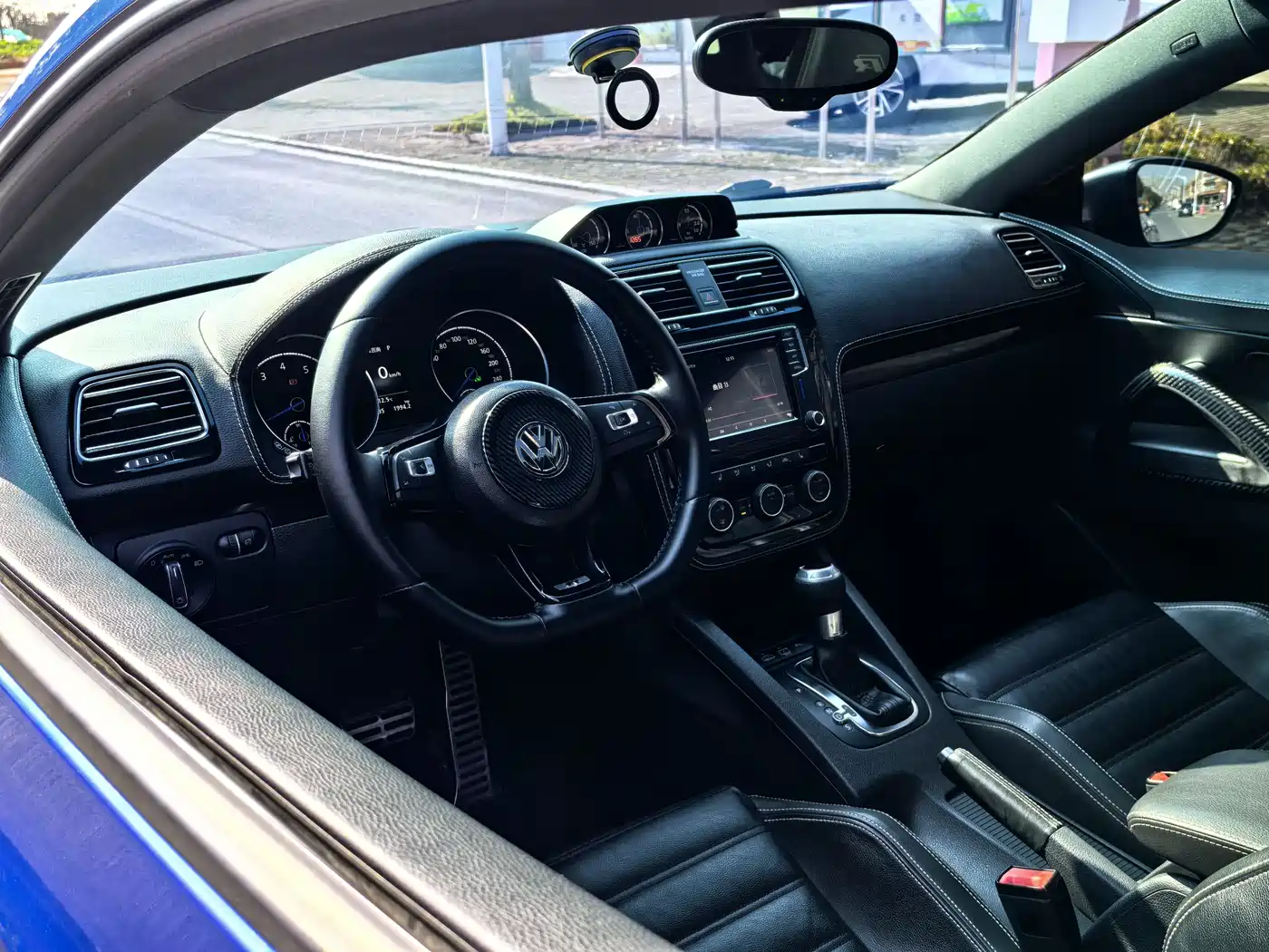 Volkswagen Scirocco 2015 R 2.0TSI фото 10