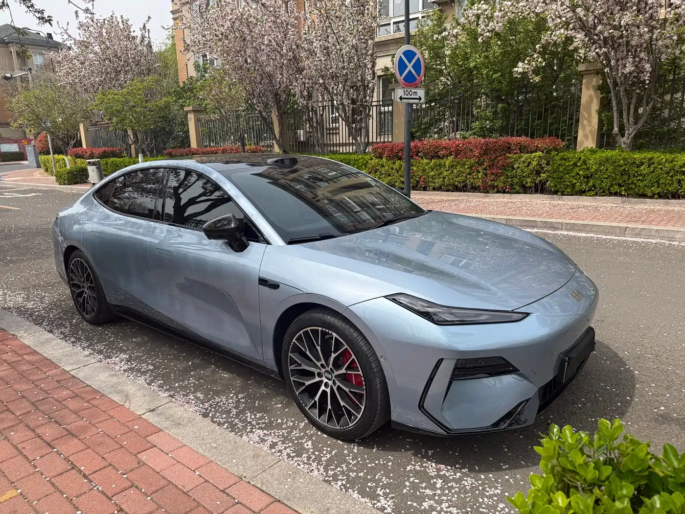 GEELY GALAXY GALAXY E8