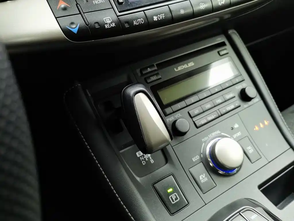 Lexus CT 2015 2014 CT200h Elite Monochrome