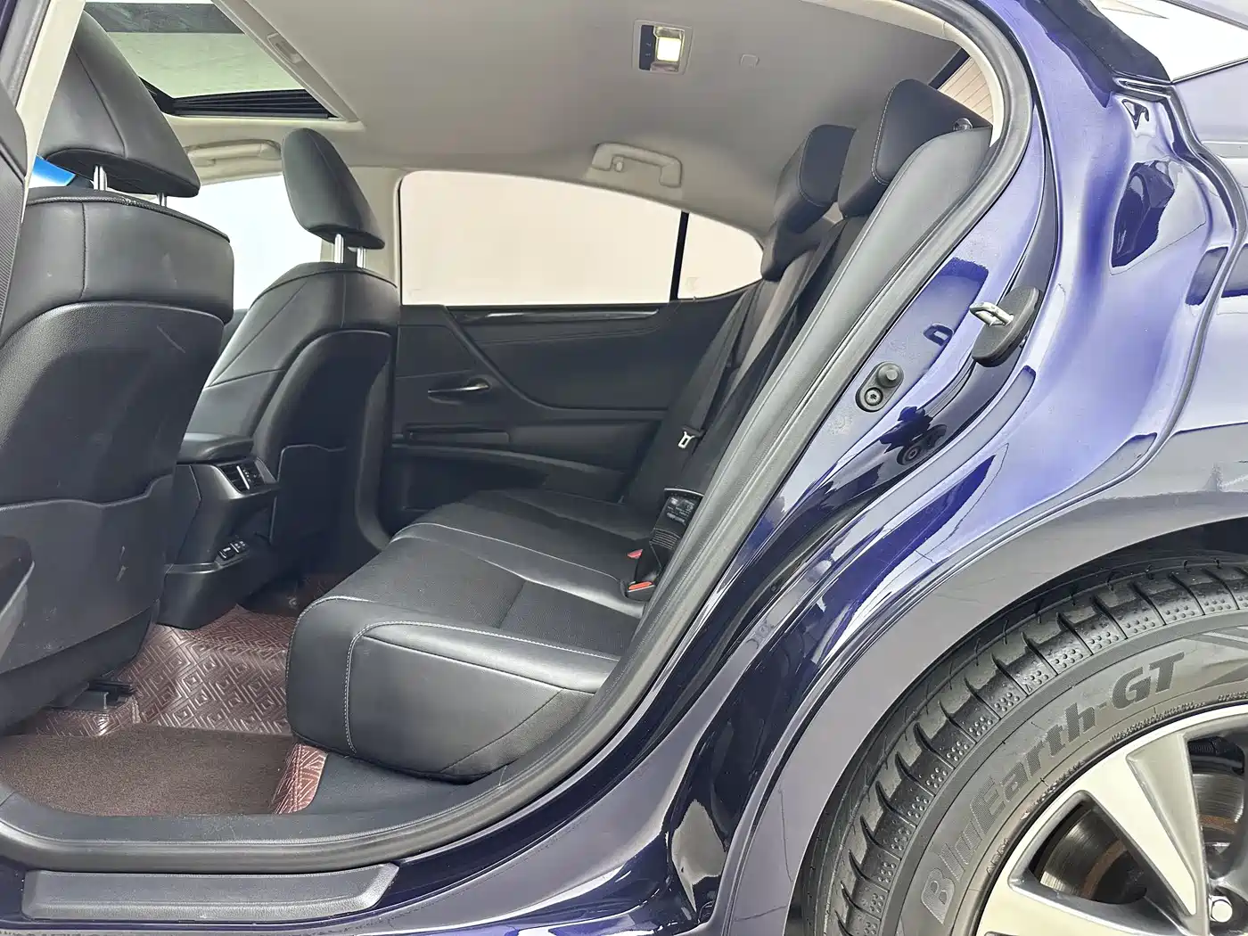 Lexus ES 2020 200 Excellence фото 6
