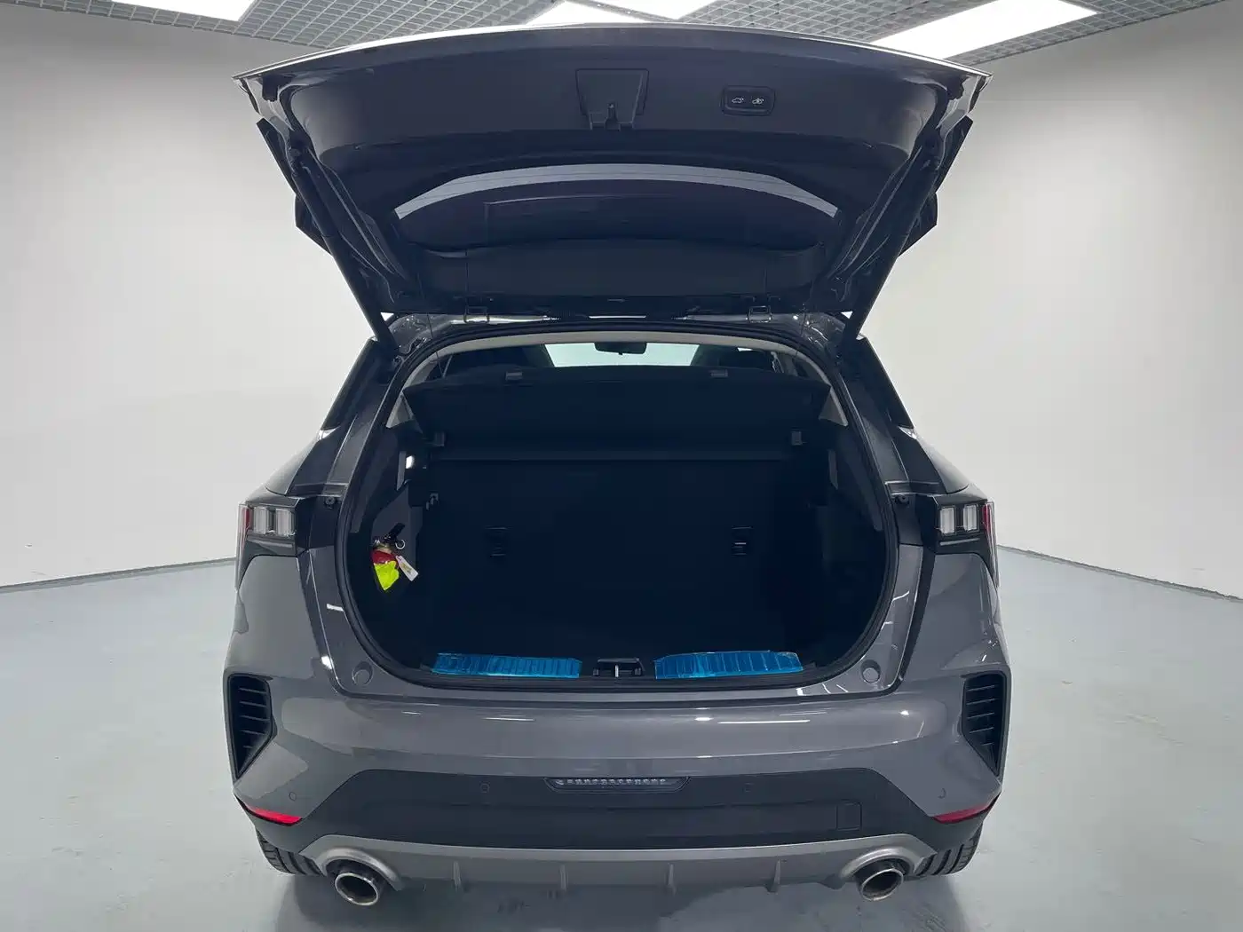 Lynk & Co 06 2023 Remix 1.5T Shine Halo фото 18