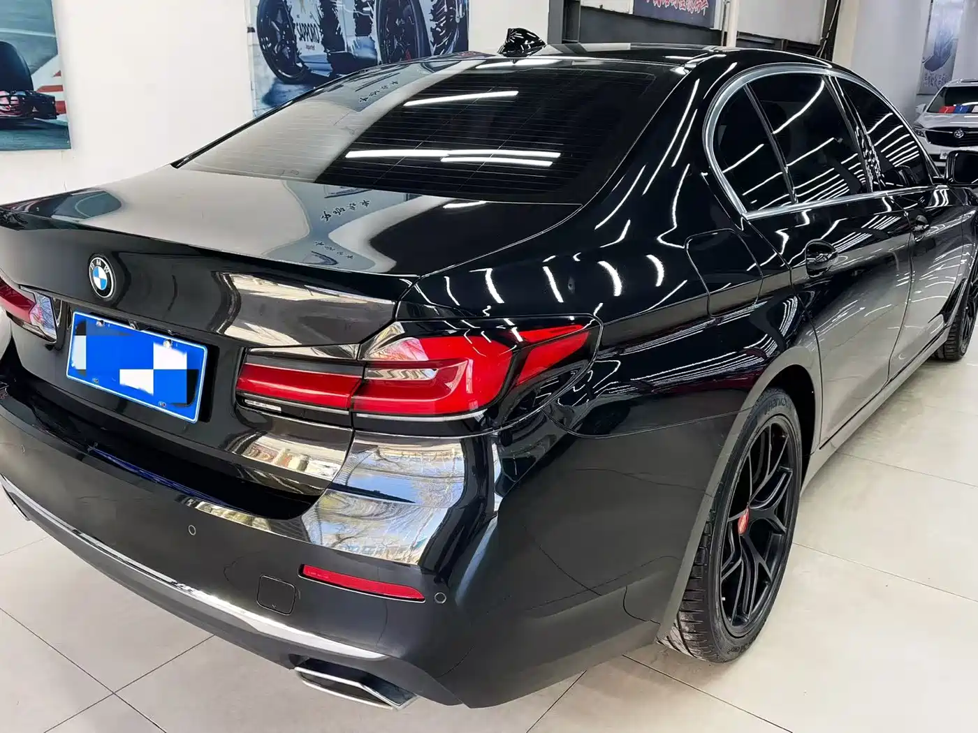 BMW 5-SERIES