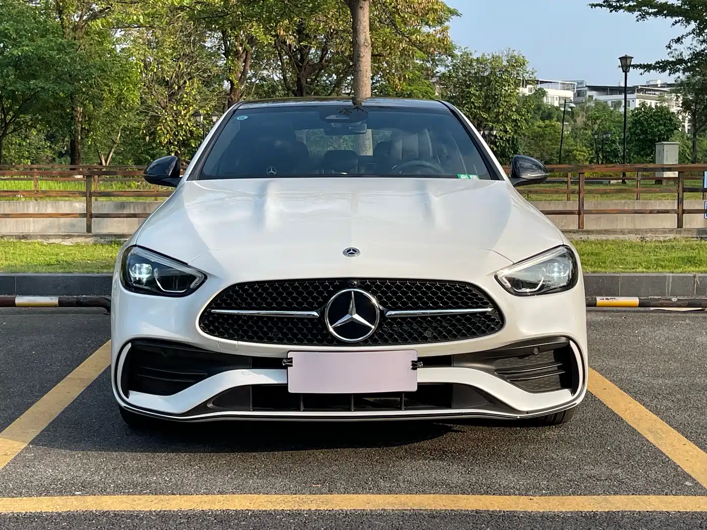 Mercedes-Benz C-Class 2023 Facelift C 260 L Night Sport Edition фото 2