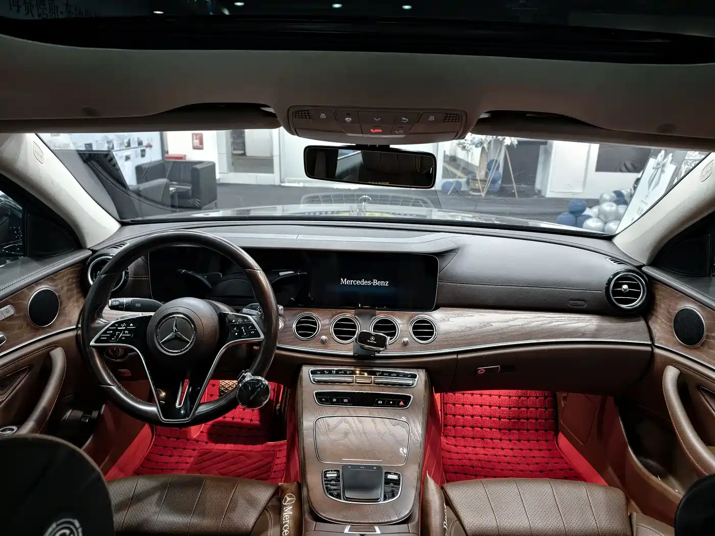 Mercedes-Benz E-Class 2022 E 260 L фото 18