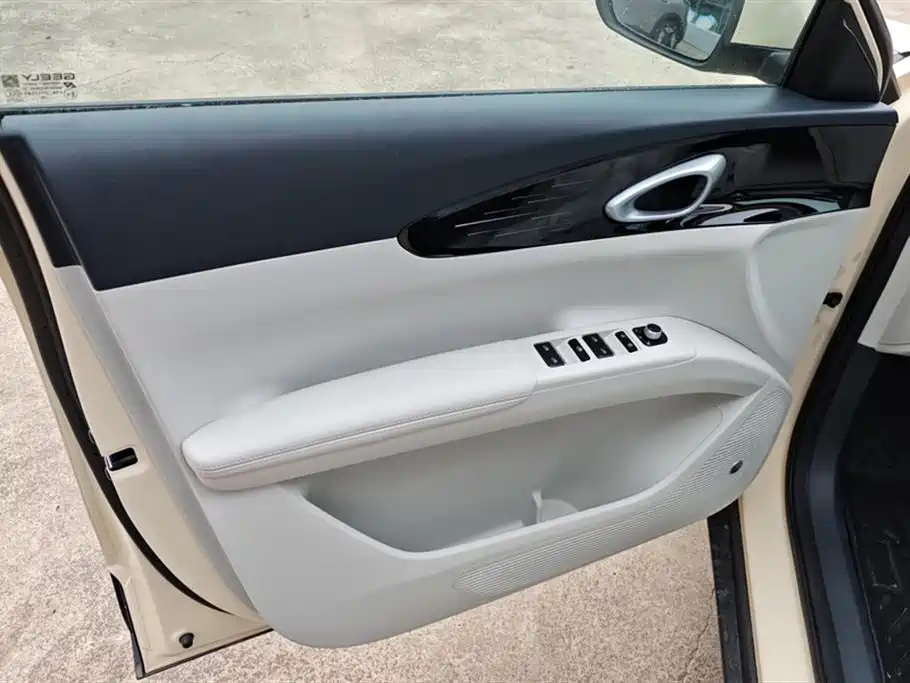 Geely Galaxy Starry Wish 2026 Edition 310km Youth Version фото 7