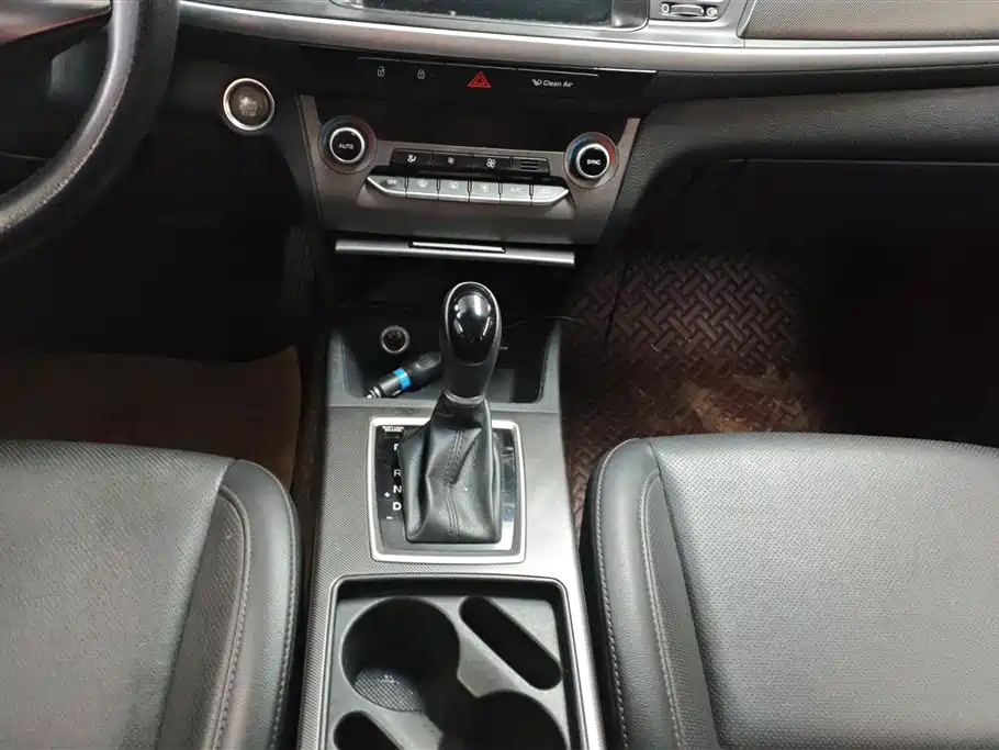 Hyundai Mistra 2019 1.8L Automatic DLX Premium China VI фото 16