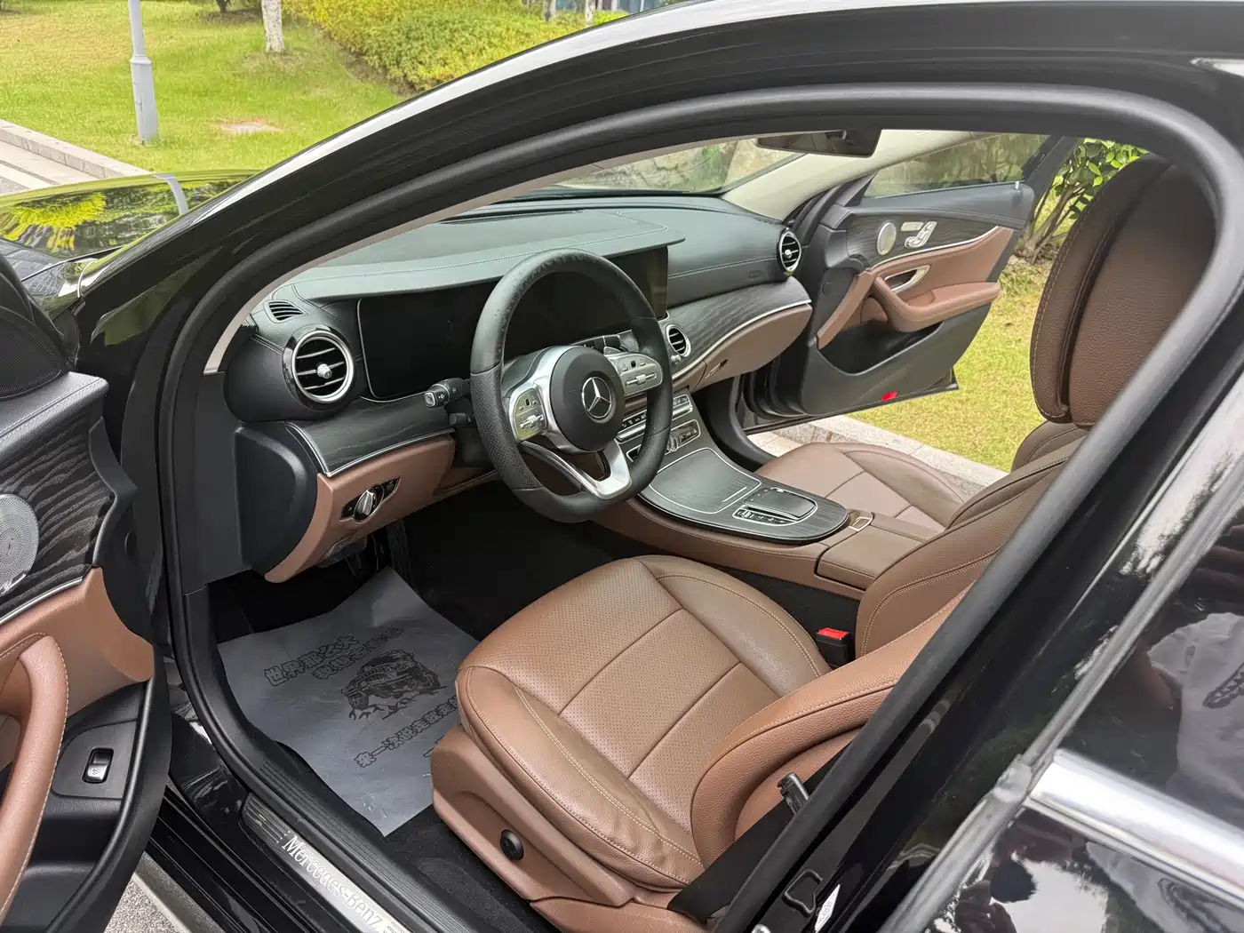 Mercedes-Benz E-Class 2019 E 300 L Sport Luxury фото 8