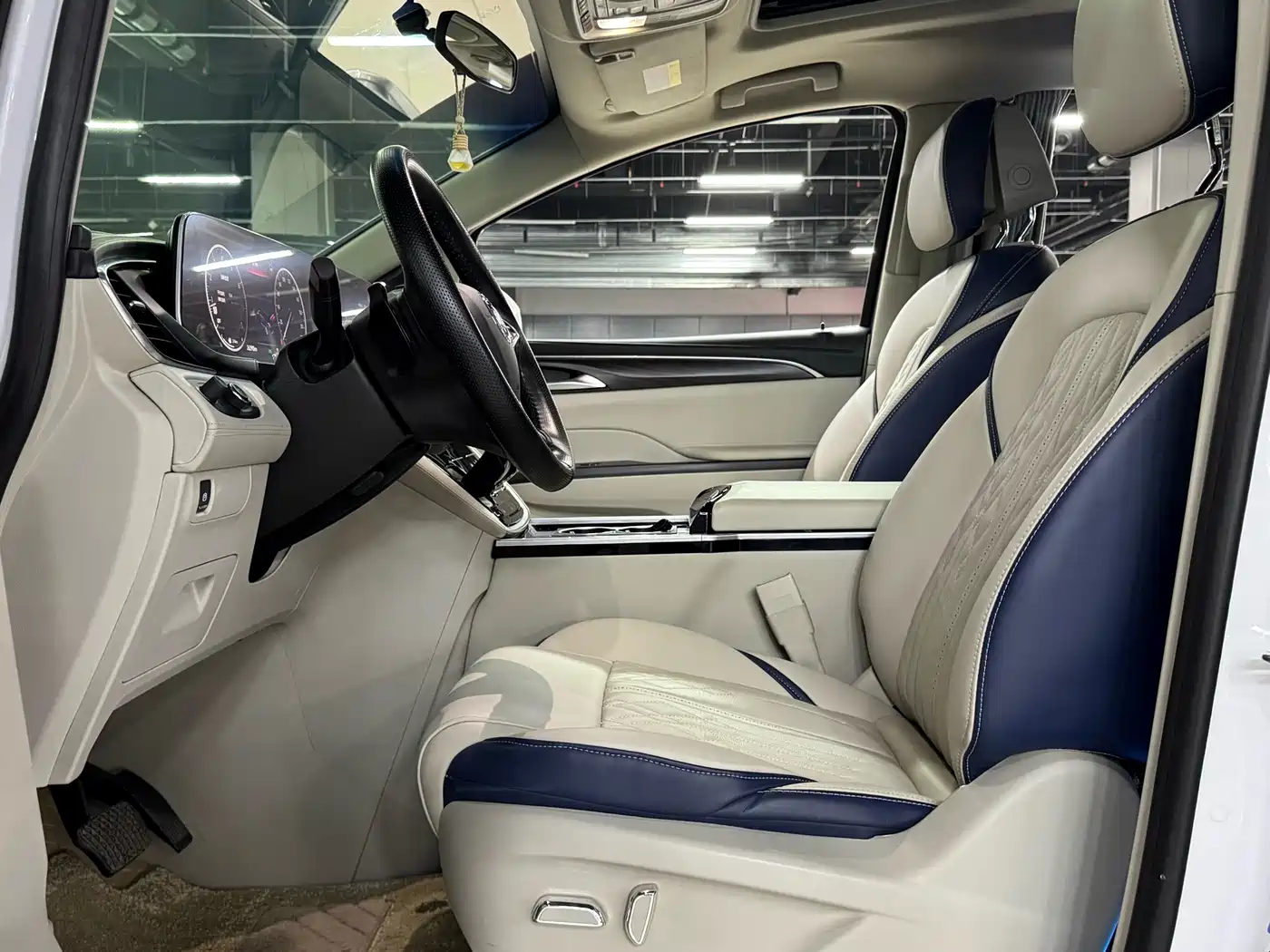 Buick GL8 2023 ES Landmaster Comfort фото 8