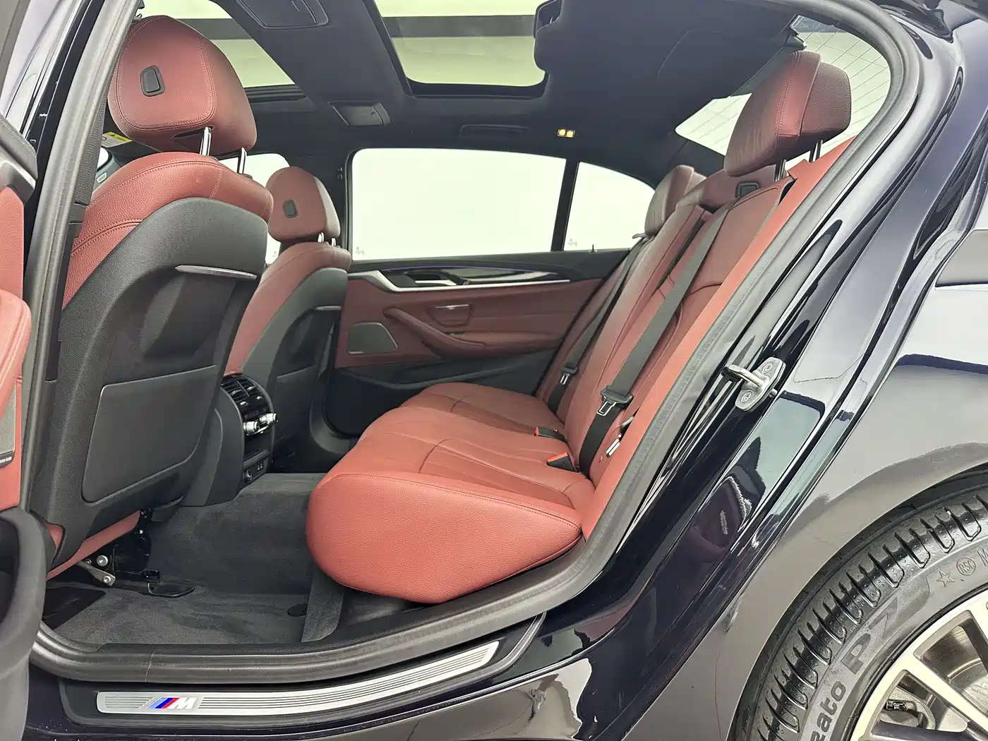 BMW 5 Series 2020 530Li Exclusive M Sport Package фото 7