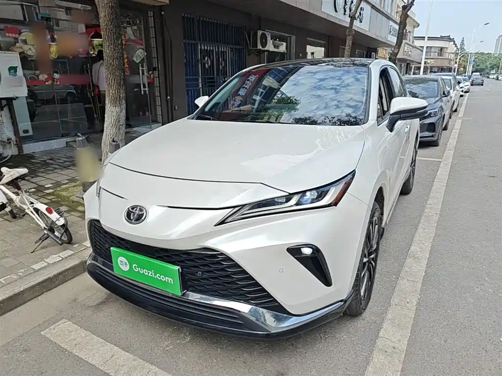 Toyota Venza 2022 2.0L CVT 2WD Premium фото 2