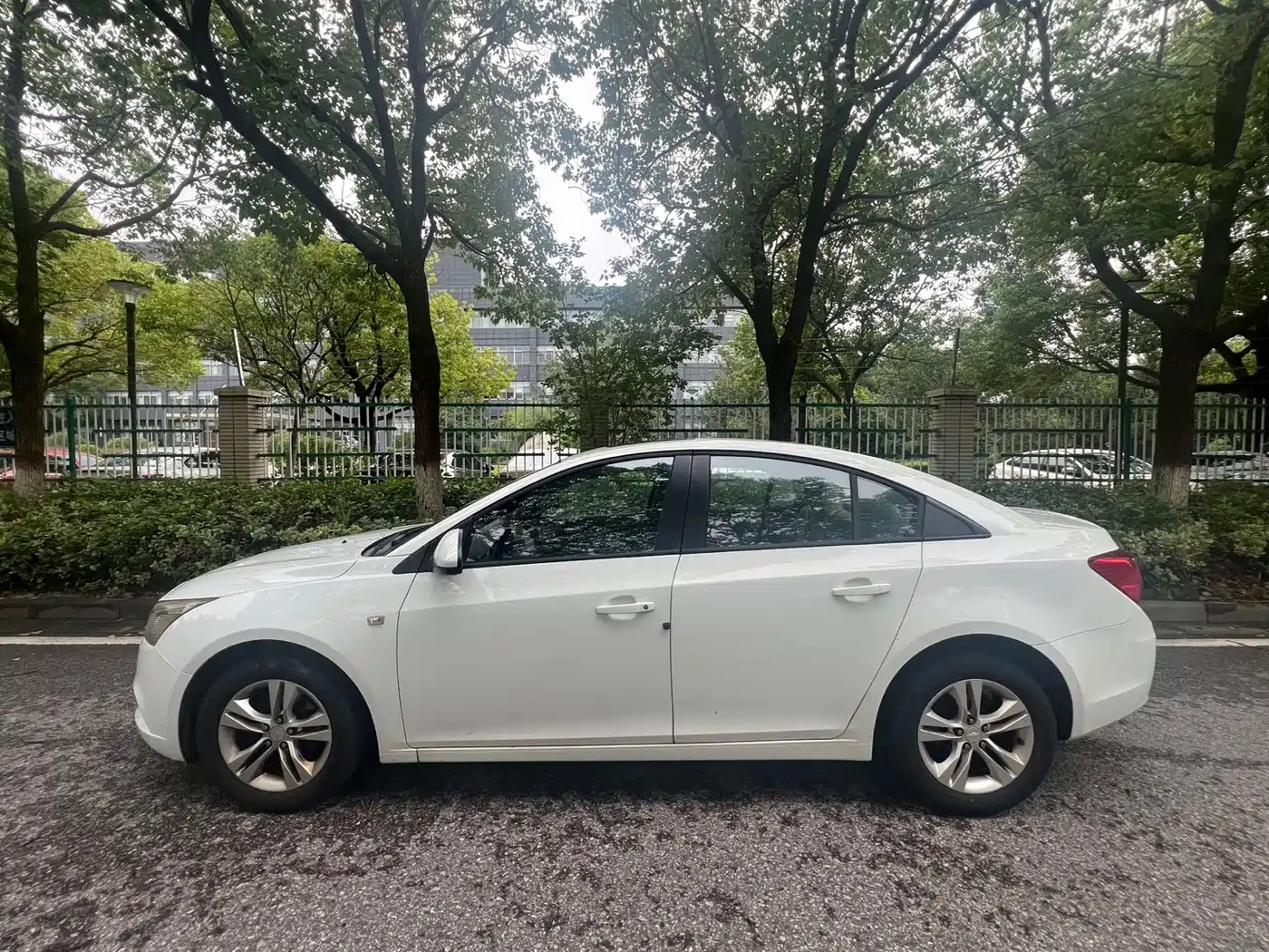 Фото 3 - Chevrolet Cruze
