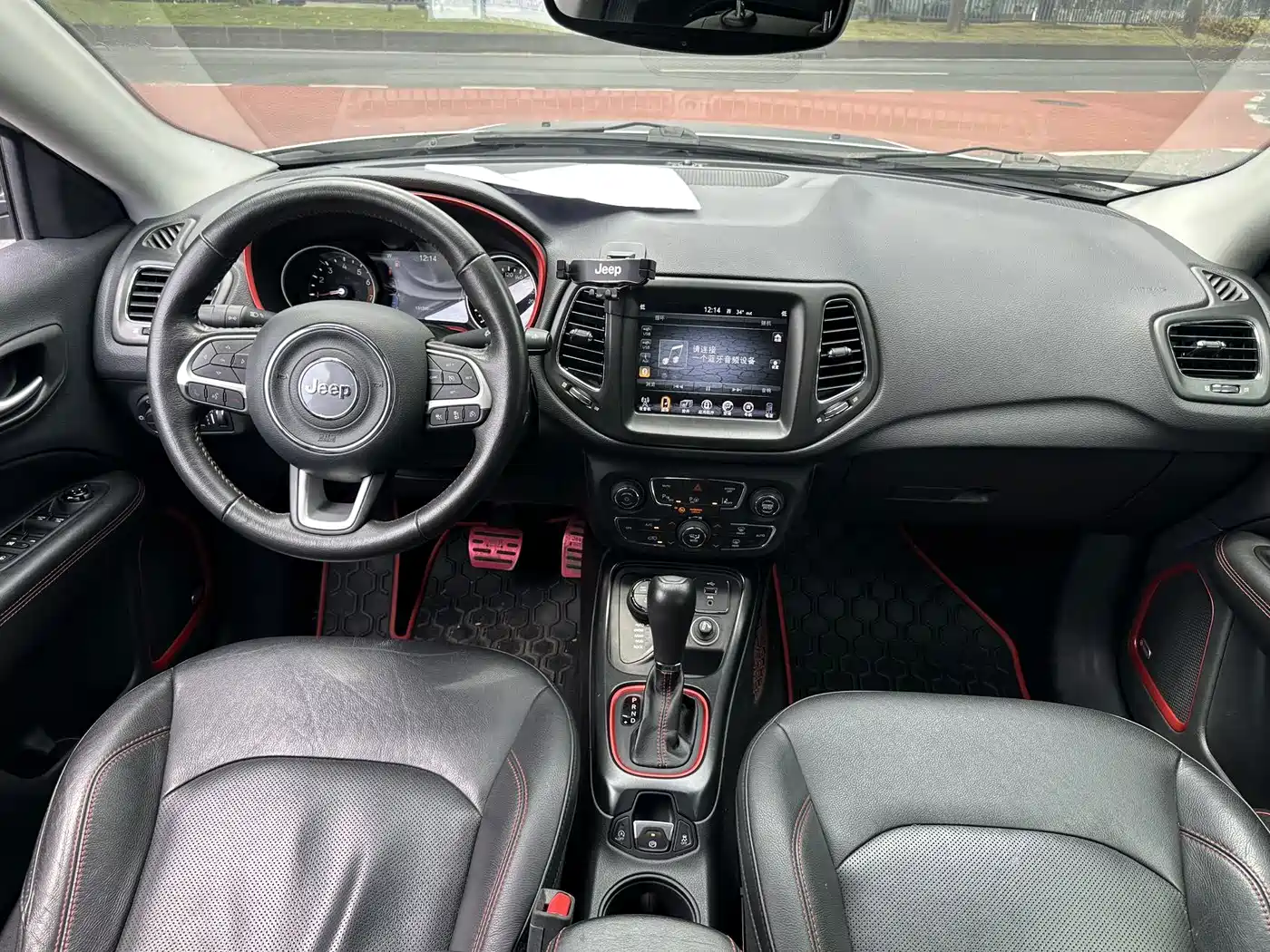 Фото 9 - Jeep Compass