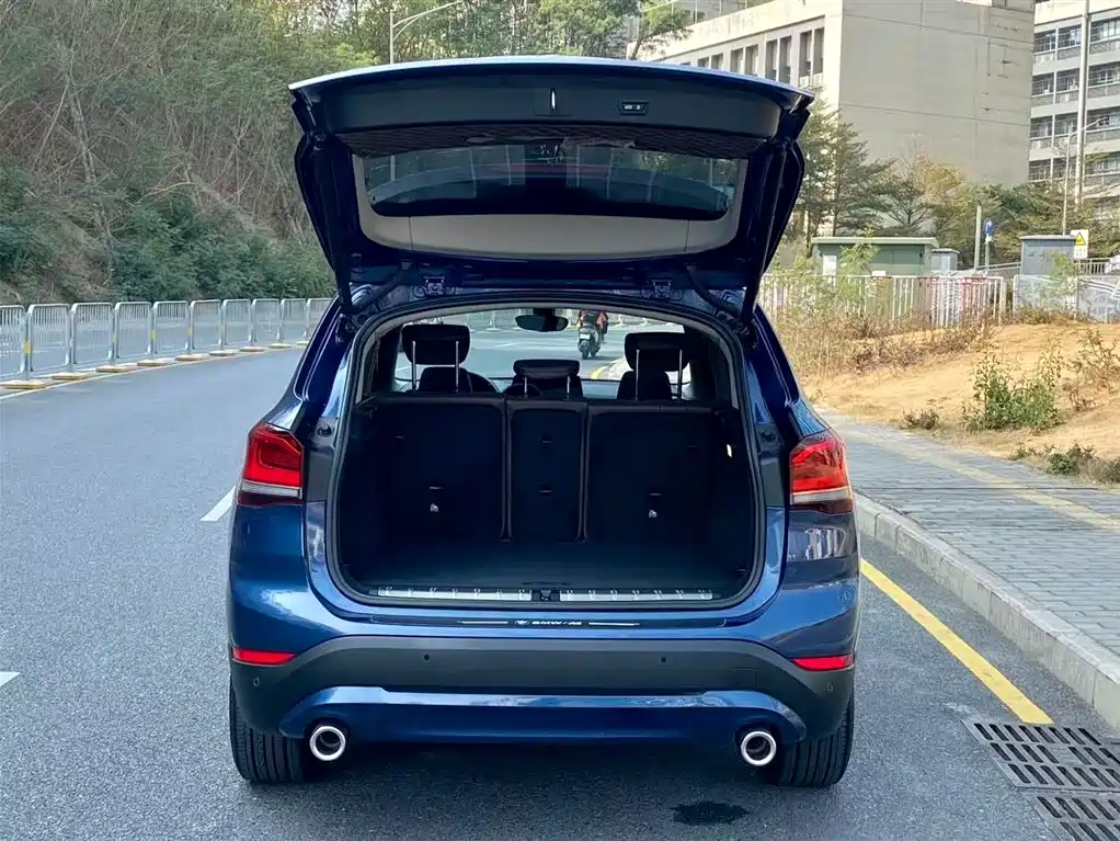BMW X1 2021 sDrive25Li Leading фото 15