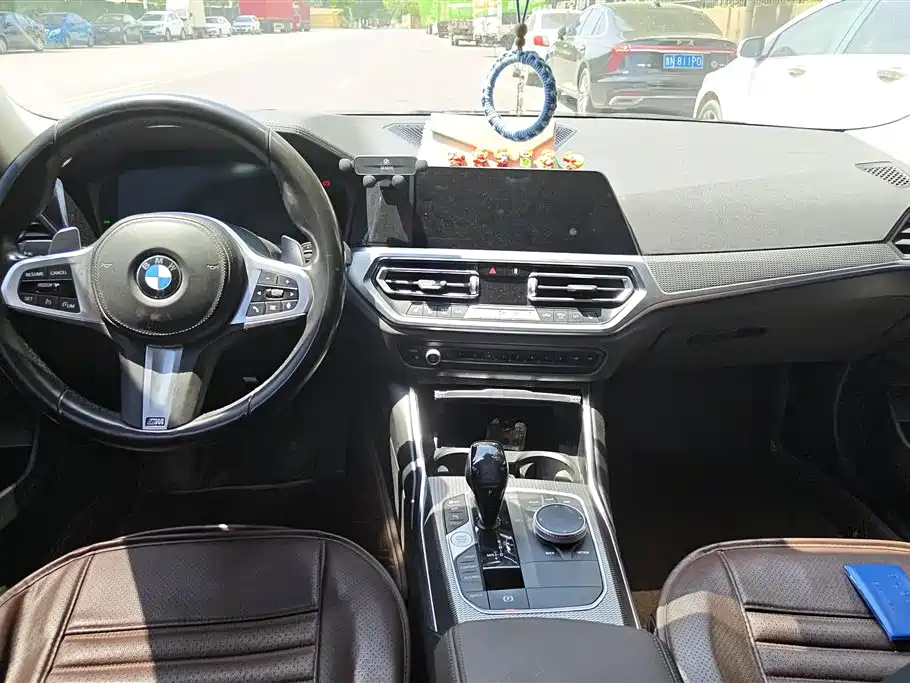 BMW 3 Series 2021 Facelift 325Li M Sport Shadow Edition фото 12