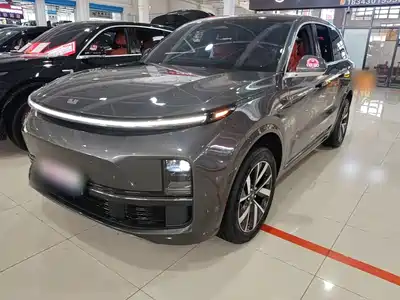 Li Auto L8