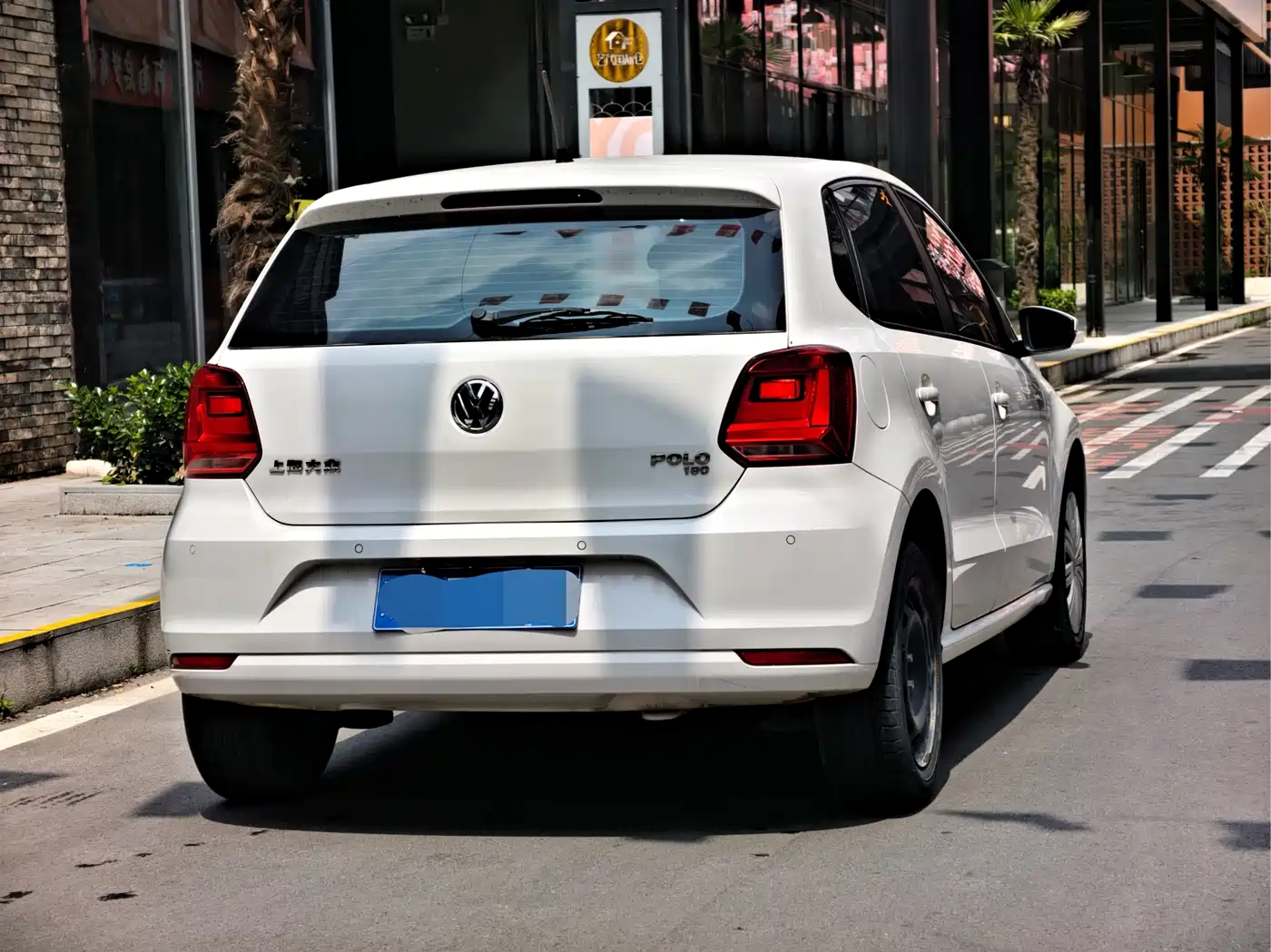 Volkswagen Polo 2016 1.6L Automatic Comfort фото 6