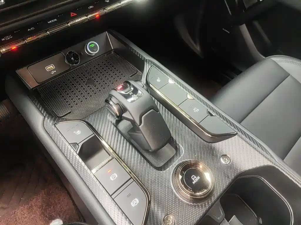 Haval Meng Long NEV 2024 Hi4 102 Pro фото 10