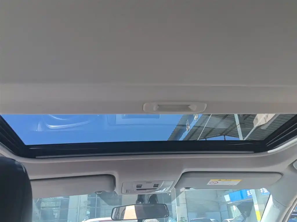 Toyota RAV4 Rongfang 2018 2.0L CVT 2WD Trend X Edition фото 18