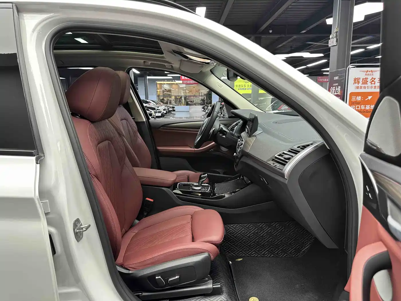 BMW X3 2023 Facelift xDrive30i Leading M Night Package фото 9