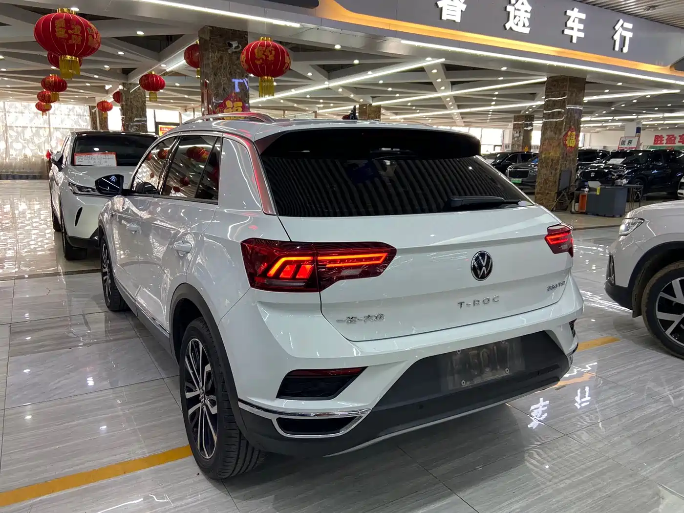 VOLKSWAGEN T ROC EXPLORING SONGS