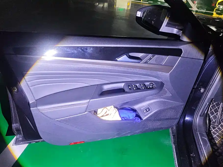 Volkswagen Passat 2020 280TSI Business Edition China VI фото 7
