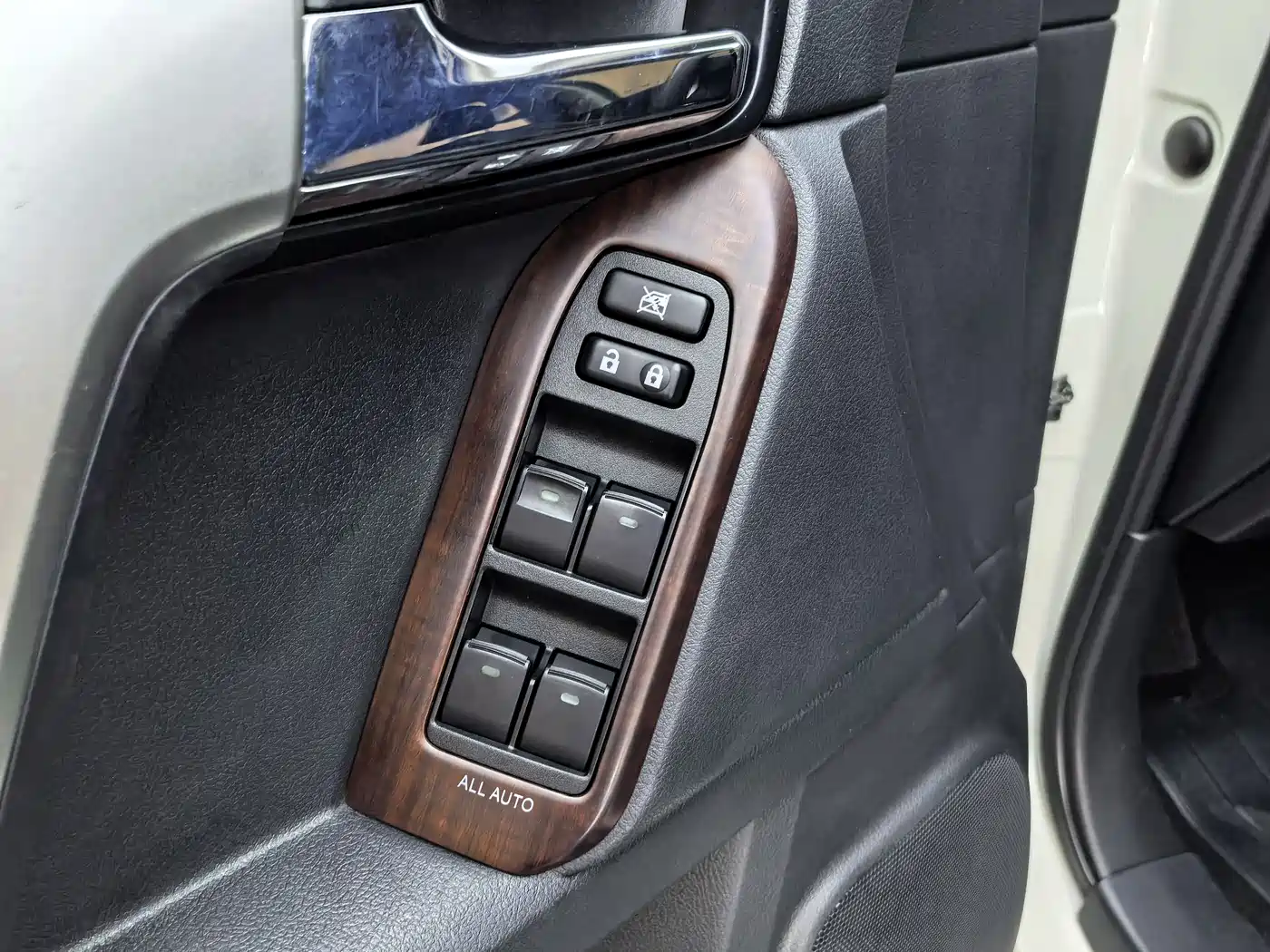 Toyota Prado 2016 3.5L Auto TX-L NAVI фото 6