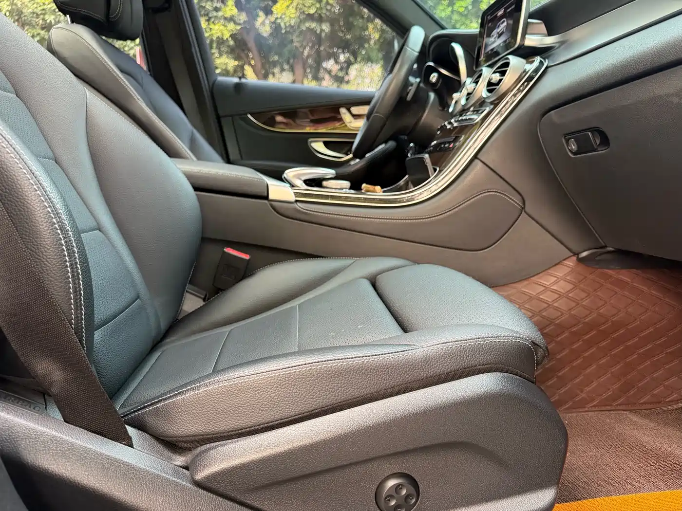 Mercedes-Benz GLC 2017 GLC 260 4MATIC Dynamic фото 24