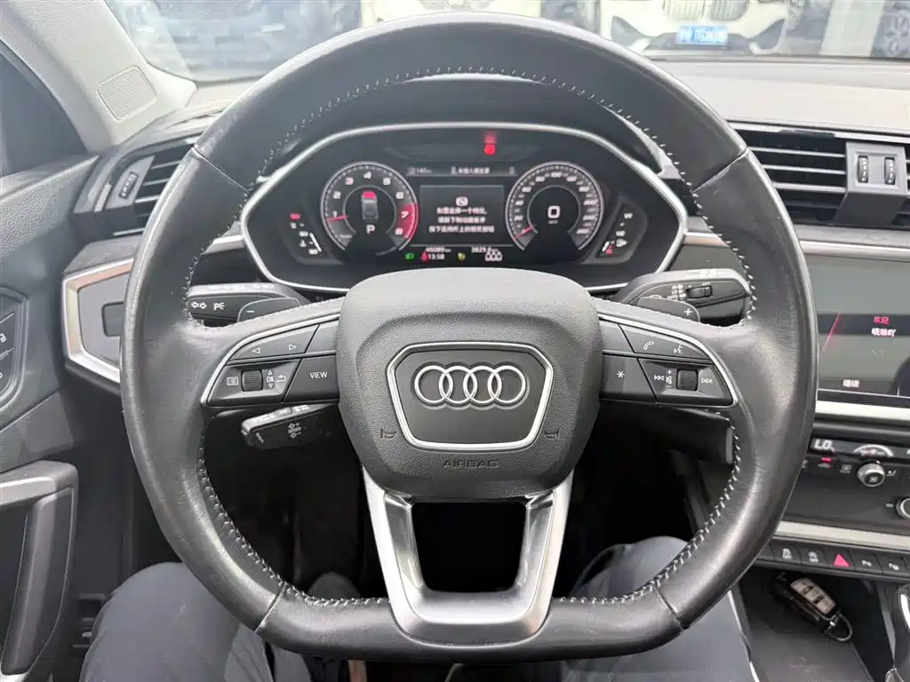 Audi Q3 2022 35 TFSI Fashion Dynamic фото 8