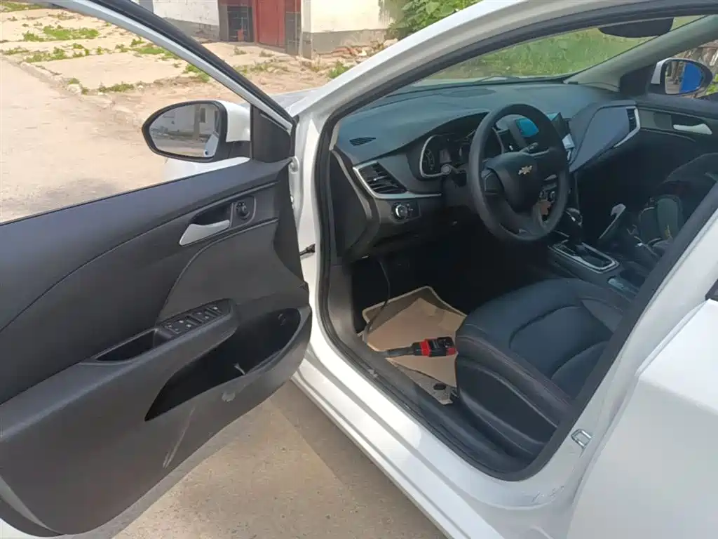 Chevrolet Cavalier 2018 320 Auto Enjoy Sunroof Edition фото 16
