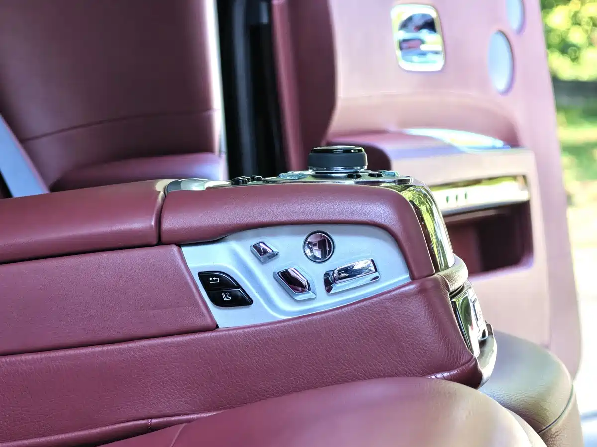 Rolls-Royce Ghost 2013 2010 Model 6.6T Standard
