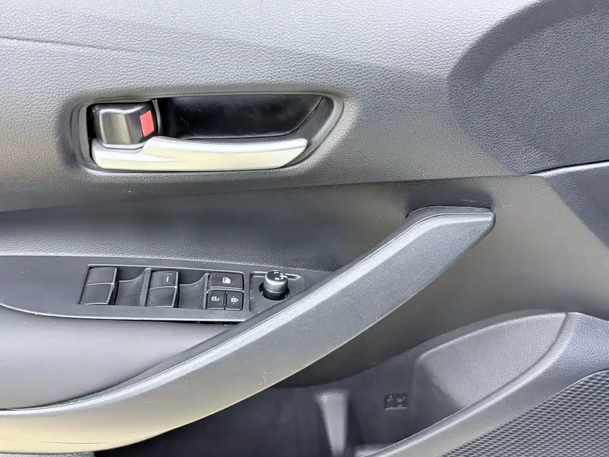 Toyota Corolla 2021 1.2T S-CVT Elite PLUS Edition фото 10