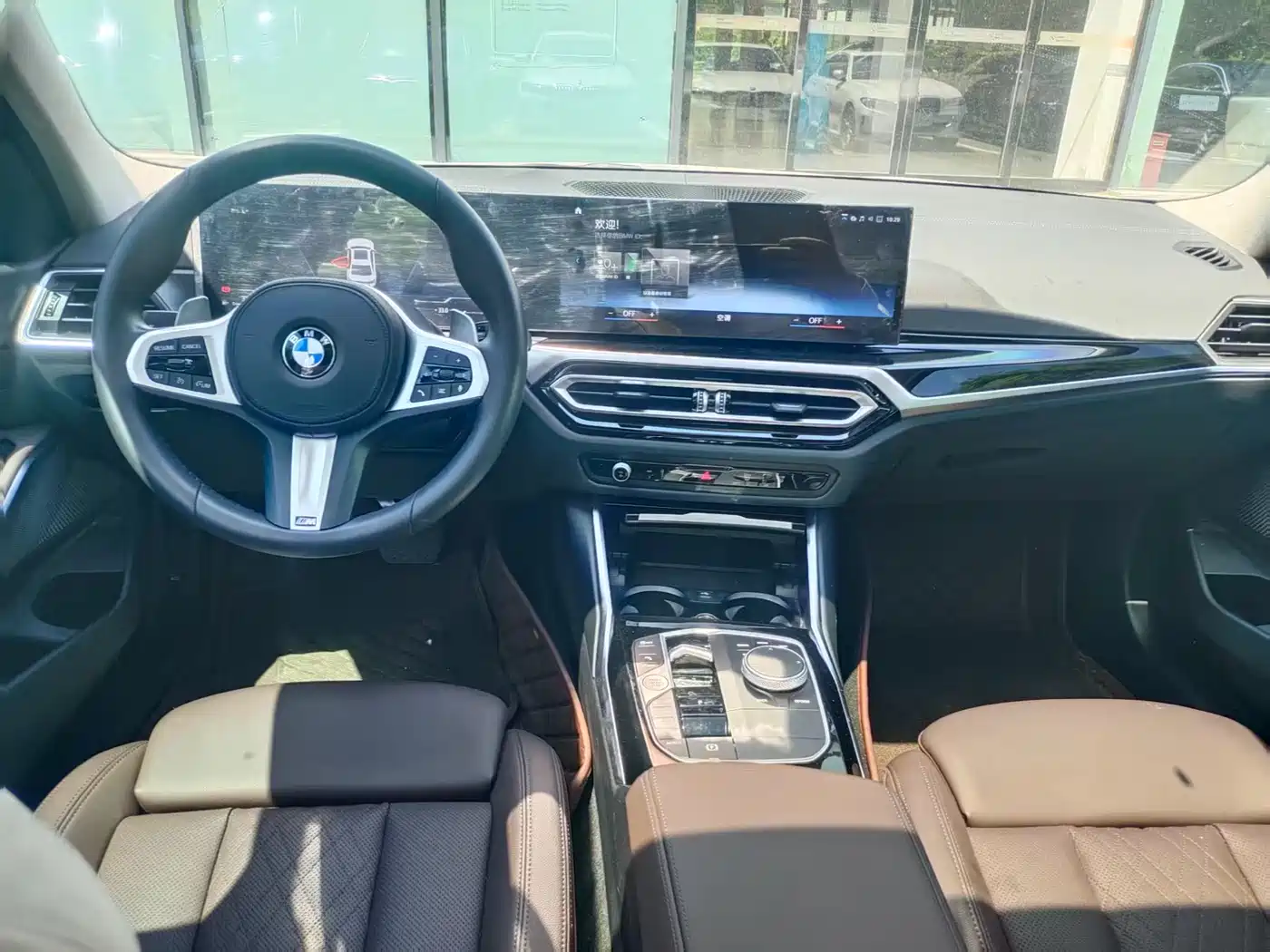 BMW 3 Series 2023 320Li M Sport Package фото 6