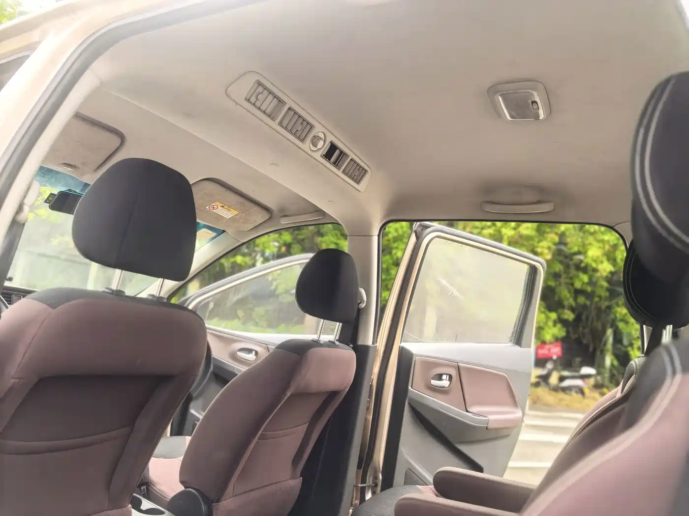 Venucia M50V 2018 2017 1.5L XE Manual Standard