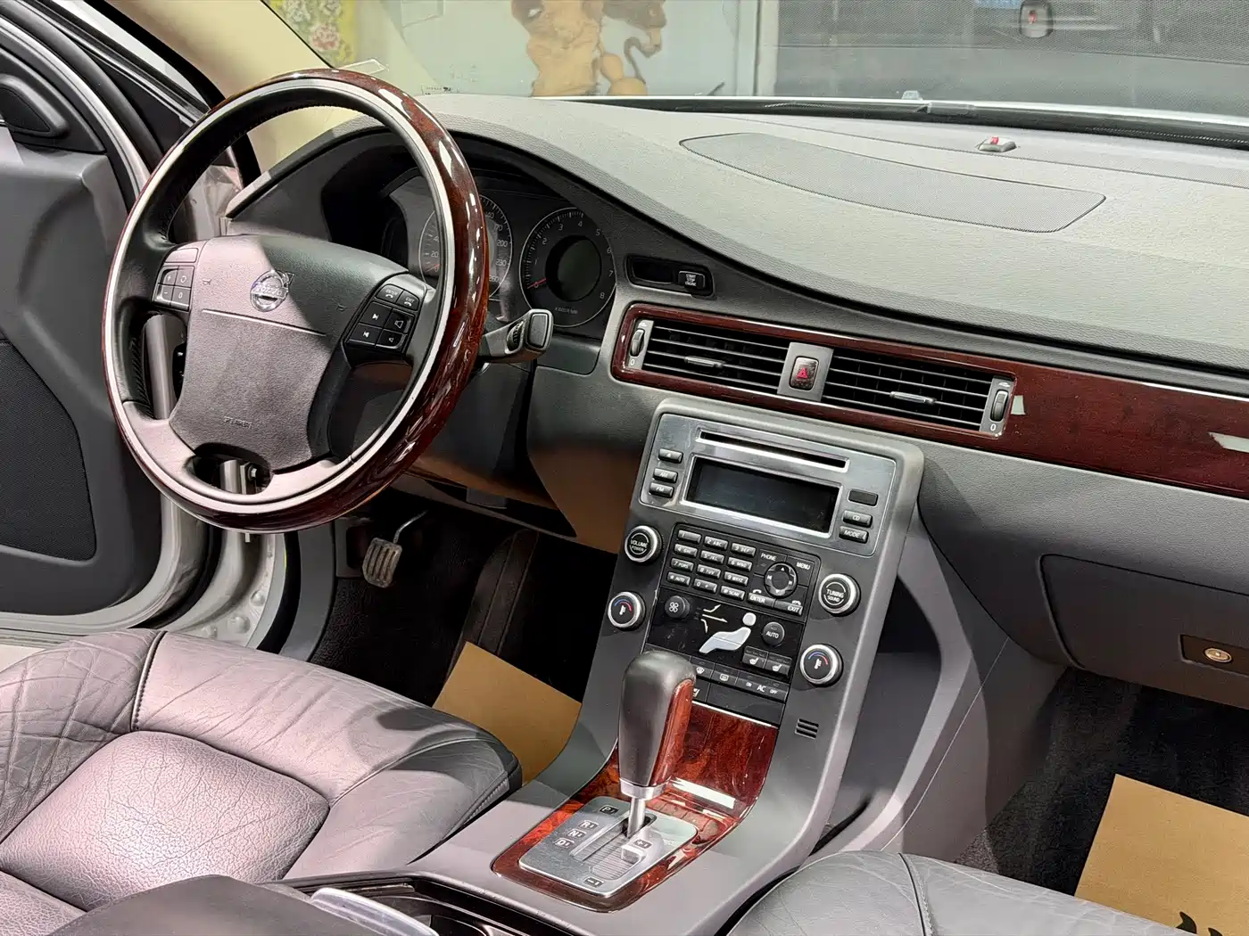 Photo 12 - Volvo S80L