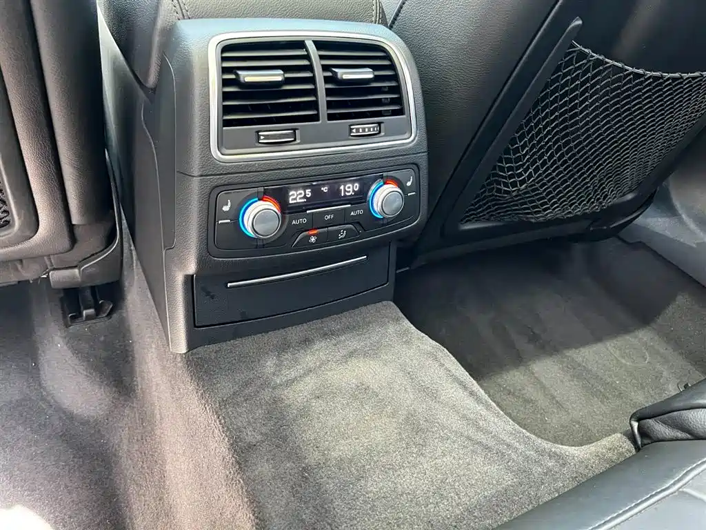 Audi A6L 2016 30 FSI Comfort фото 11