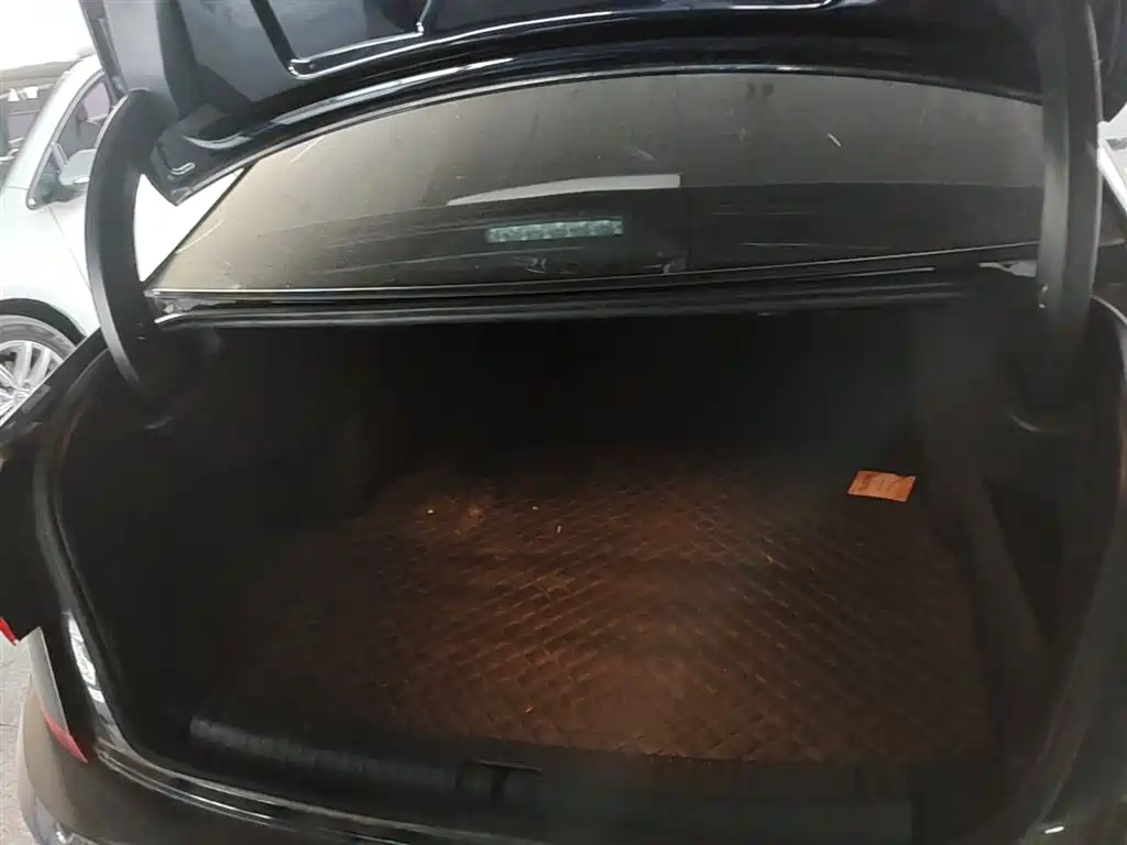 Volkswagen Passat 2024 330TSI Elite Edition фото 15