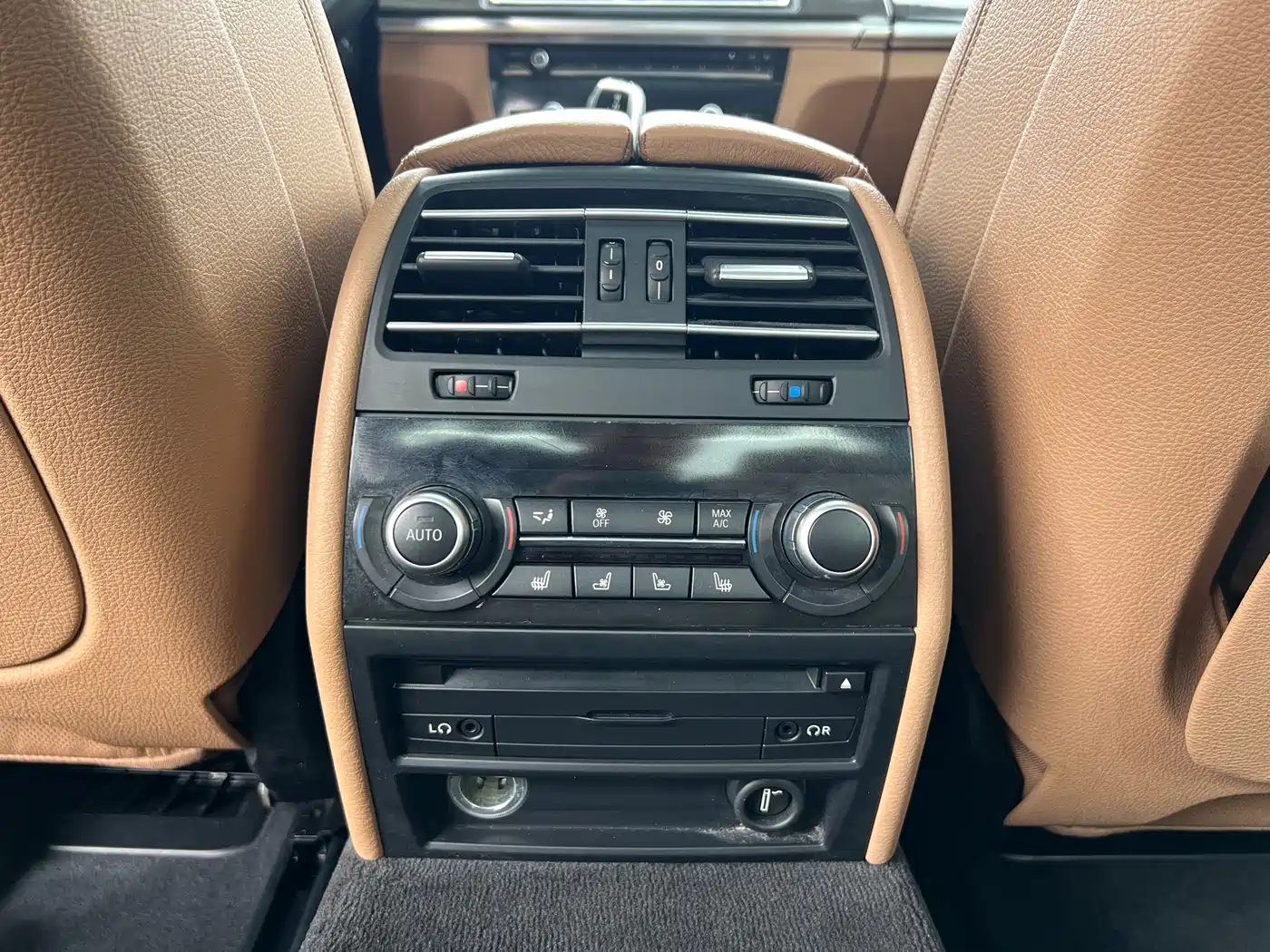BMW 7 Series 2013 Model 730Li Luxury фото 18