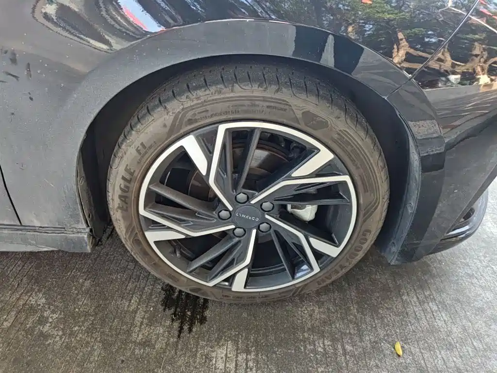 Lynk & Co 03 2023 1.5TD DCT Power Pro фото 8