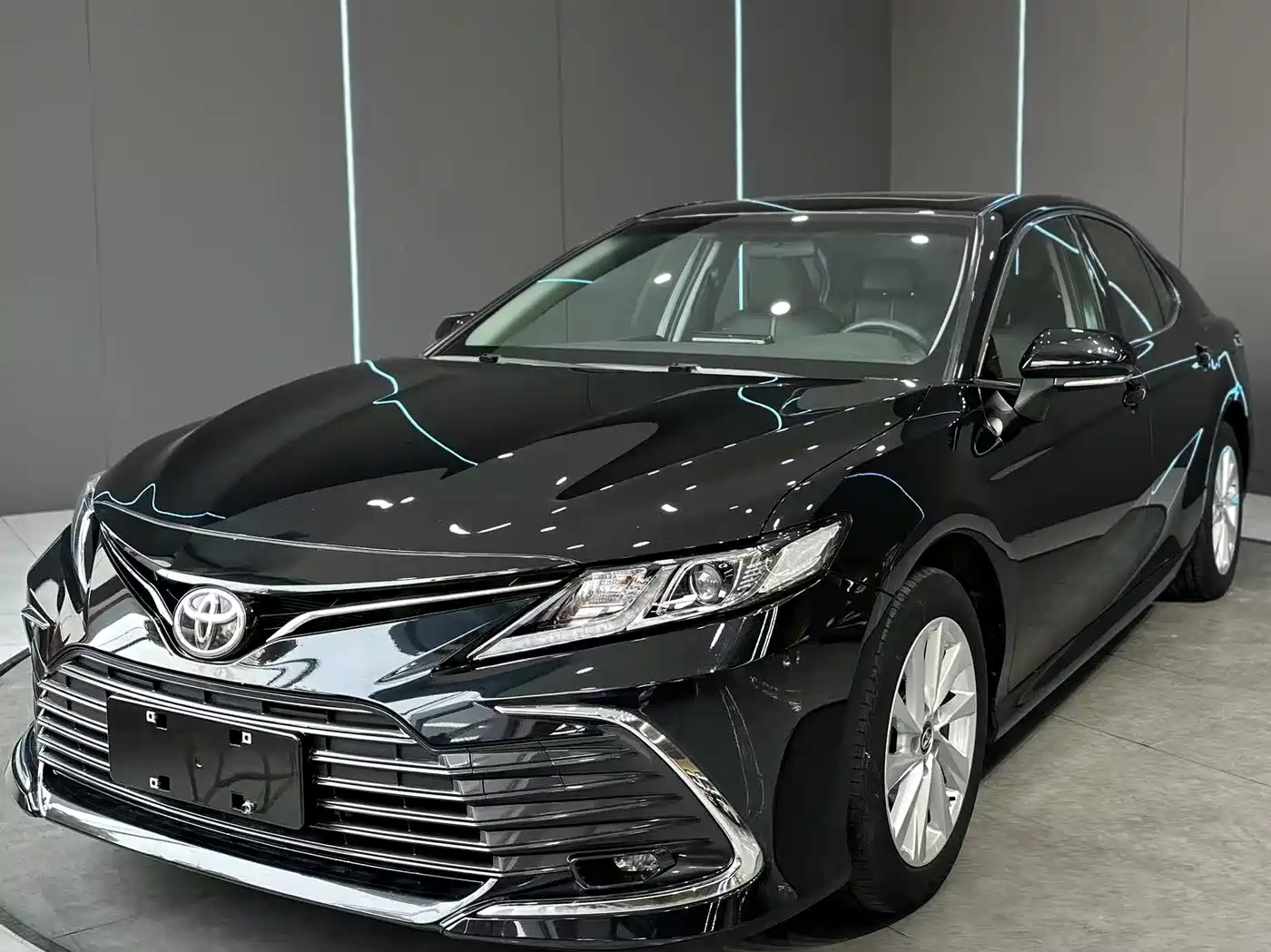 Toyota Camry 2022 2.0GVP Leading Edition