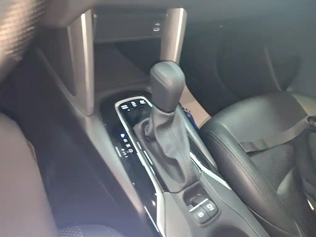 Toyota Frontlander 2024 2.0L Smart Hybrid Dual Engine Leading Edition фото 14