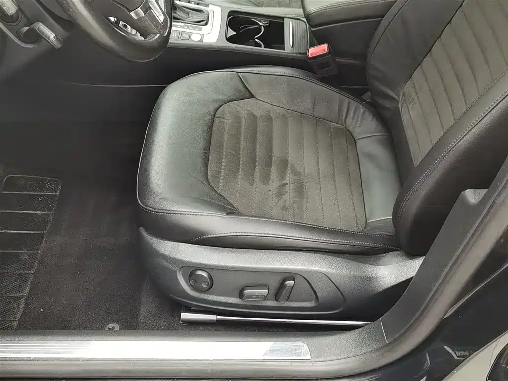 Volkswagen Magotan 2016 1.8TSI Smart Luxury фото 20