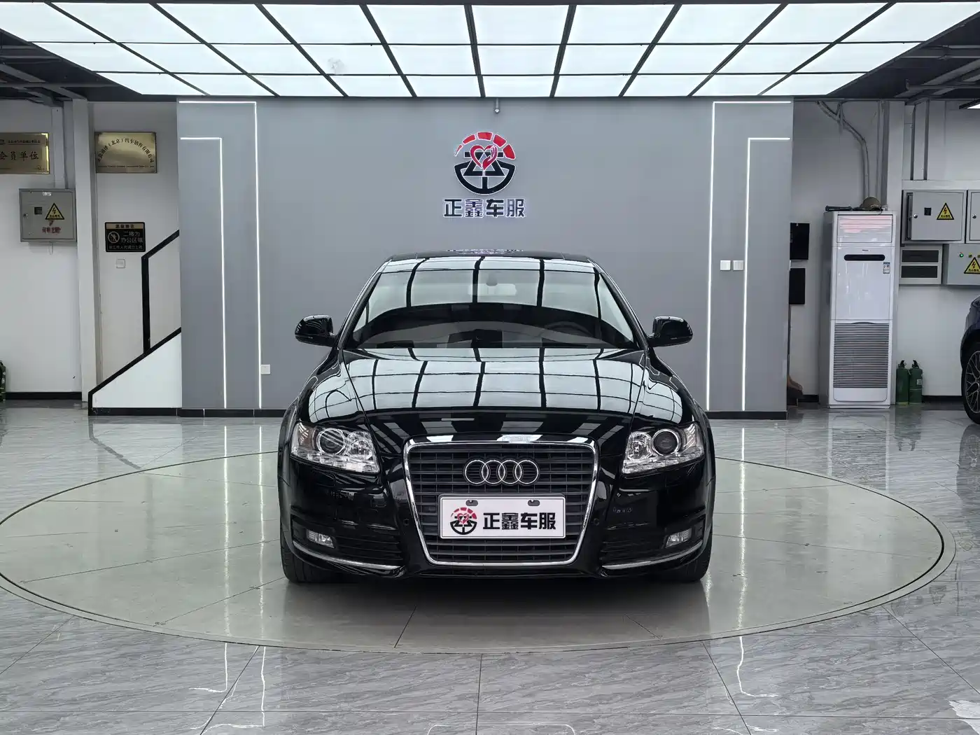 Audi A6L 2011 Model 2.4L Technology фото 2
