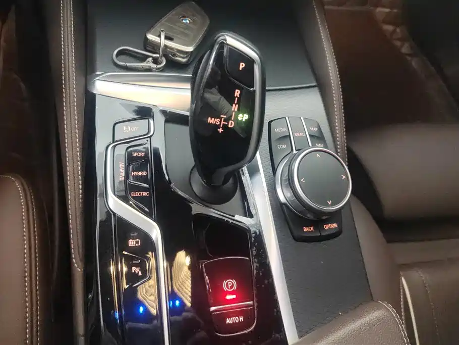 BMW 5 Series New Energy 2022 Facelift 535Le Pioneer M Sport Package фото 16